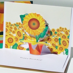 Felicitare aniversara 3D ORIGAMI – Floarea Soarelui- o felicitare 3D ORIGAMI cu mesaj inclus.