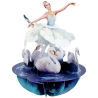 Felicitare 3D Pirouettes Santoro-Balet Lacul Lebedelor este ideala pentru copii si adulti pasionati de balet.