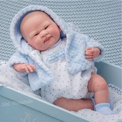 Papusa editie ultra limitata, bebelus in costumas de nou nascut
