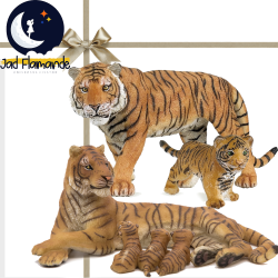 Familie  de tigri in miniatura - pentru colectionari