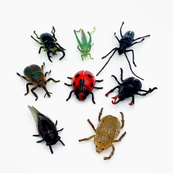 8 insecte diferite figurine pentru colectionari